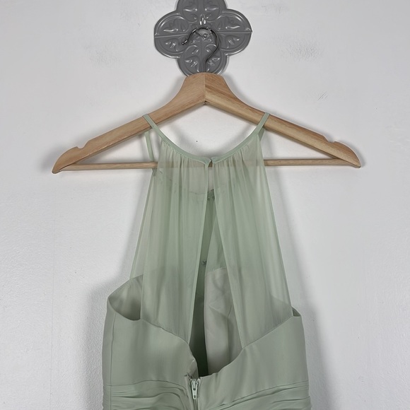 Alfred Angelo sleeveless halter open back jeweled neckline zip closure gown 8 - Picture 10 of 12